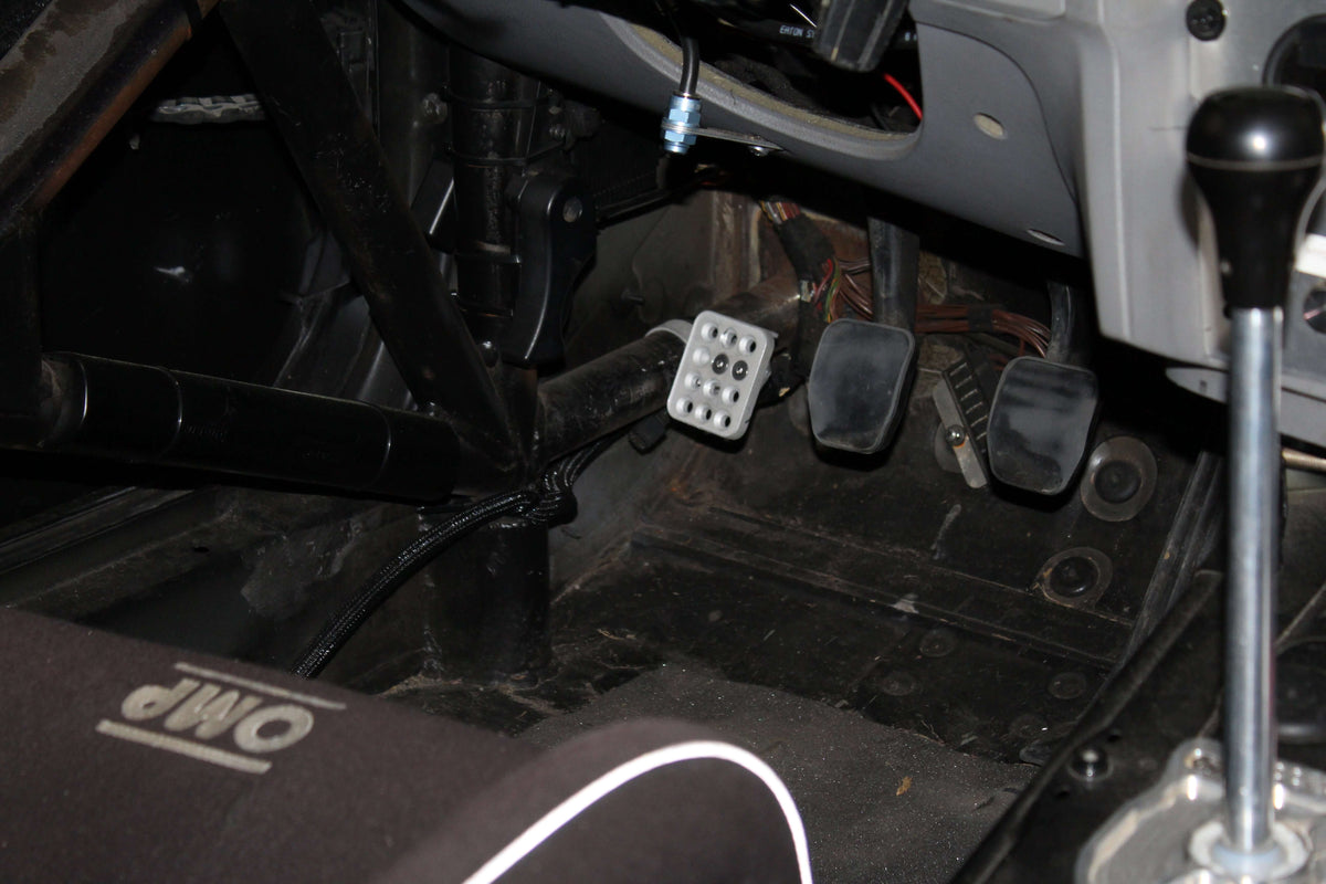 Roll Cage Mounted Dead Pedal