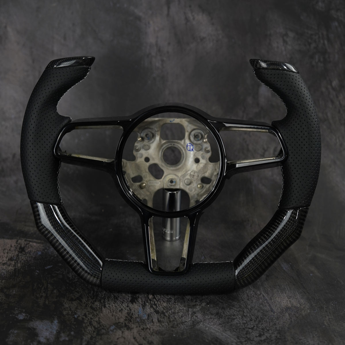 2014-2020 Porsche 911 (991.2) / GT3/GT3RS(991) / 718 Boxster/Cayman (982) / Cayenne (958.2) / Panamera (971) / Macan(95B)  |  Custom Steering Wheel by Exclusive Steering