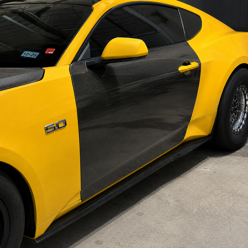Dry Carbon Fiber Side Doors for Ford Mustang S650
