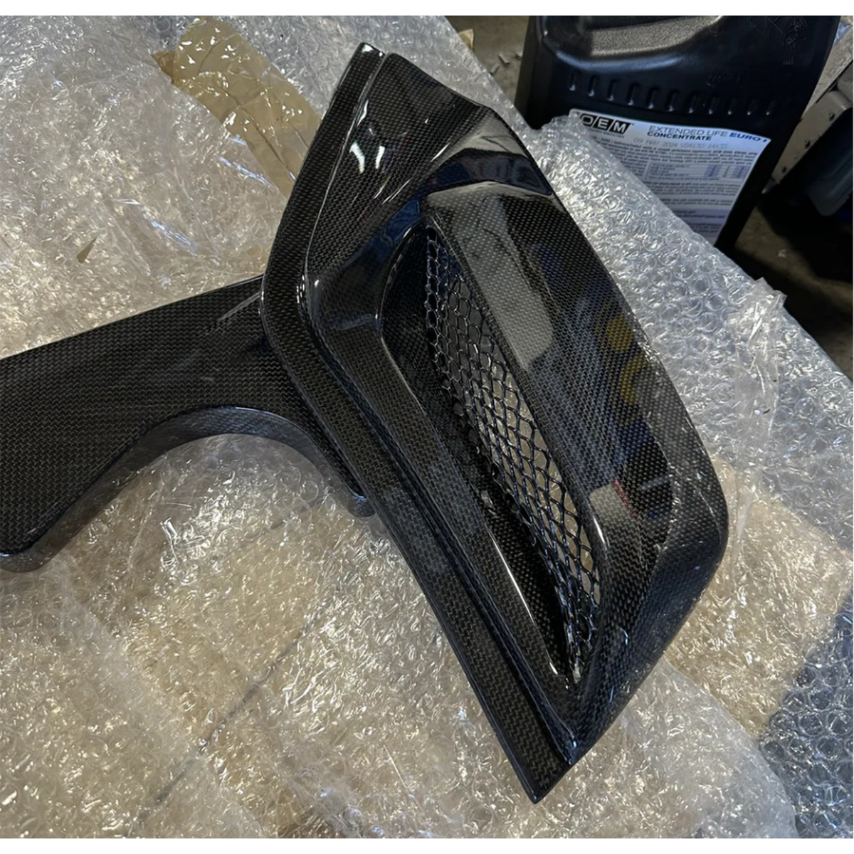 Carbon Fiber Rear Engine Bonnet Cover Window for Ferrari 488 Spyder